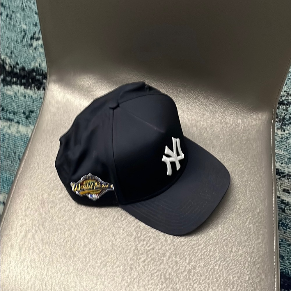 Yankees 96 World Series Emblem SnapBack Hat Worn Once